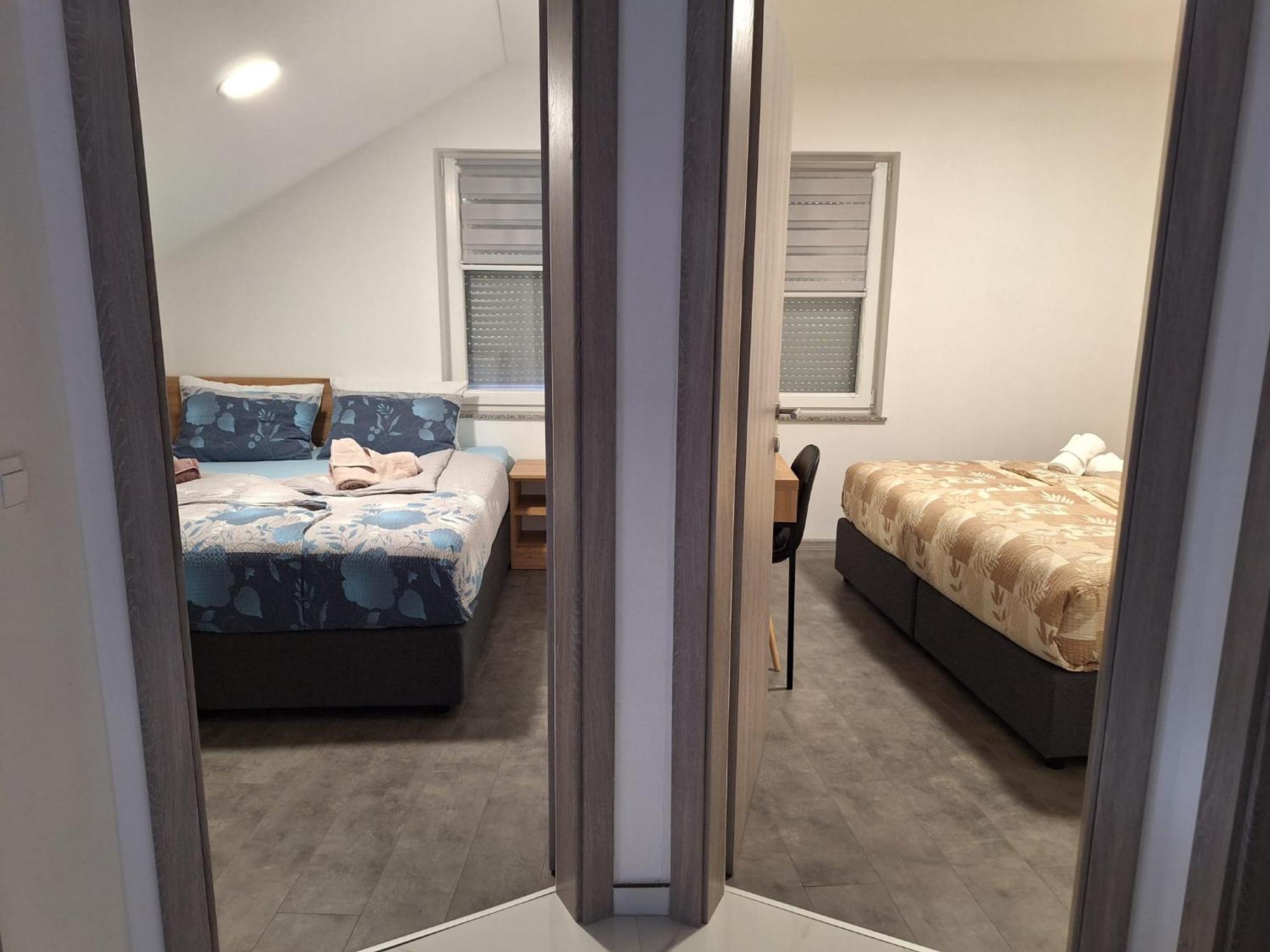 Apartmani Venecia Prozor Экстерьер фото